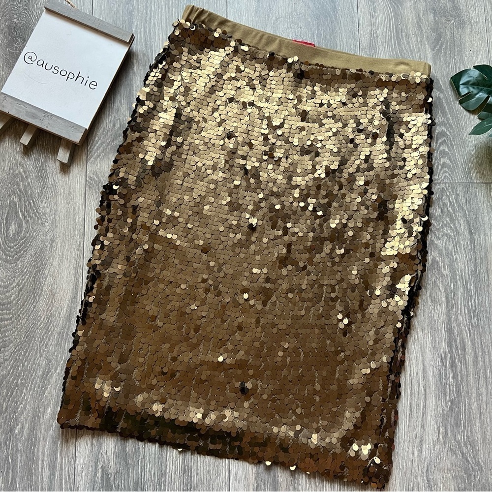 New York & company antique gold fitted sequin skirt. Size S